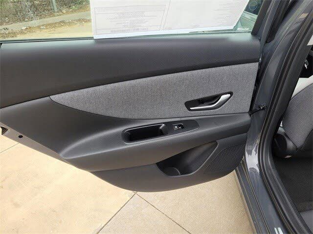 Image of 2025 Hyundai Elantra