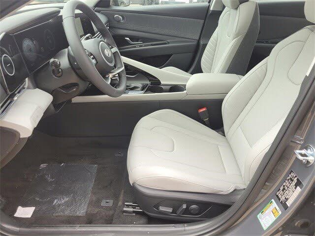 Image of 2025 Hyundai Elantra