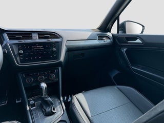 2019 Volkswagen Tiguan thumbnail – Miami, FL – 21
