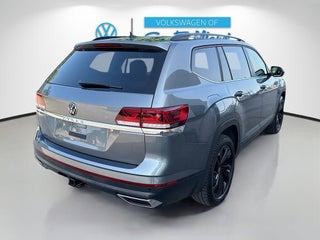 2022 Volkswagen Atlas thumbnail – Miami, FL – 4