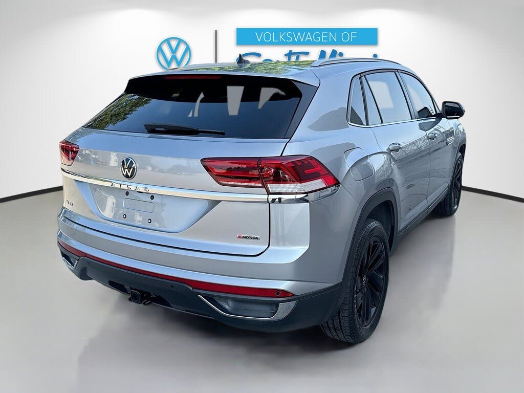 2022 Volkswagen Atlas Cross Sport V6 SE 4Motion
                                    for sale in Miami, FL – photo 4