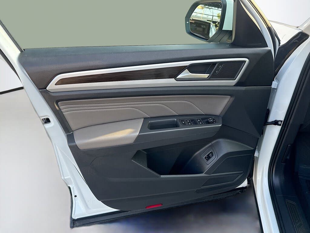 2023 Volkswagen Atlas SE
                                    for sale in Miami, FL – photo 17