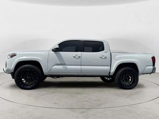 2020 Toyota Tacoma thumbnail – Miami, FL – 3