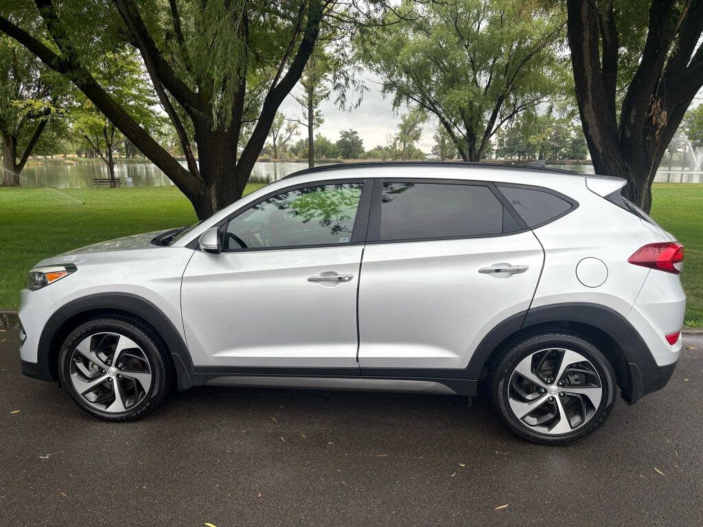 Image of 2016 Hyundai TUCSON