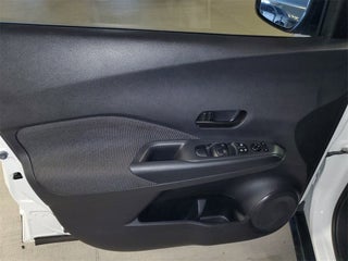 2019 Nissan Kicks thumbnail – Miami, FL – 12