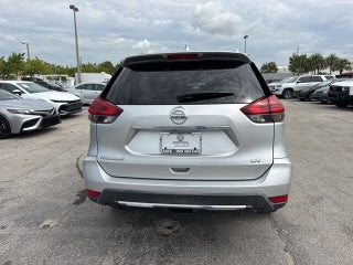 2018 Nissan Rogue thumbnail – Hollywood, FL – 4