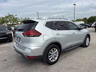 2018 Nissan Rogue thumbnail – Hollywood, FL – 3