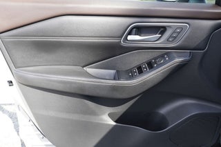 2021 Nissan Rogue thumbnail – Cutler Bay, FL – 17