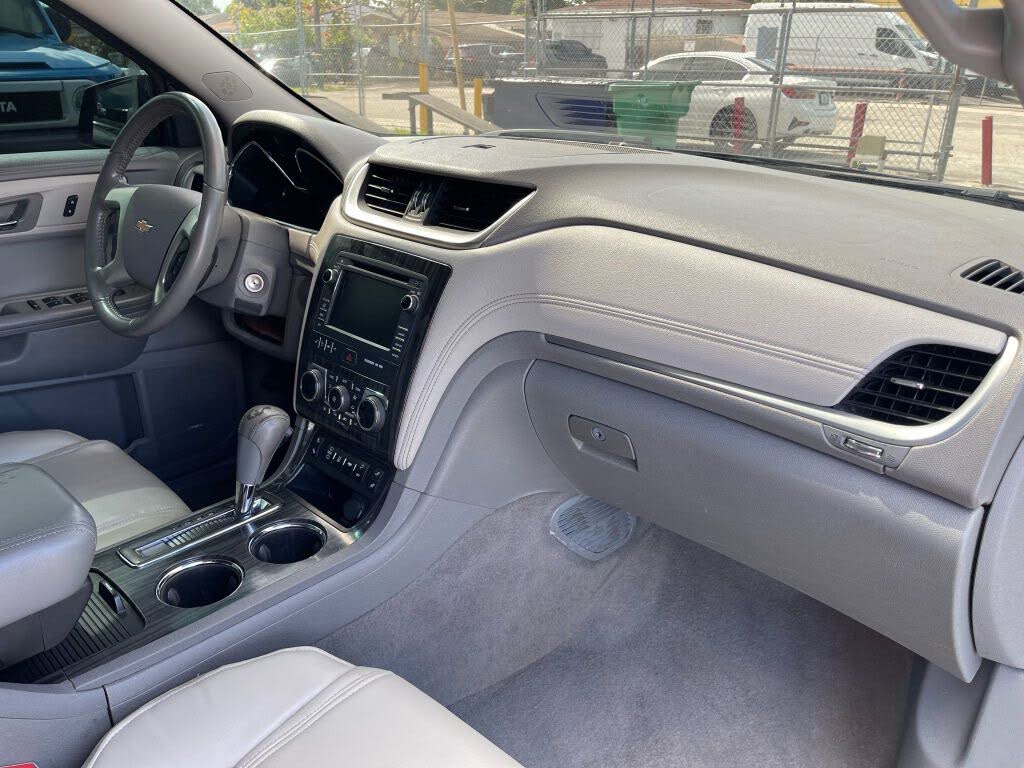 2014 Chevrolet Traverse LT
                                    for sale in Miami, FL – photo 21