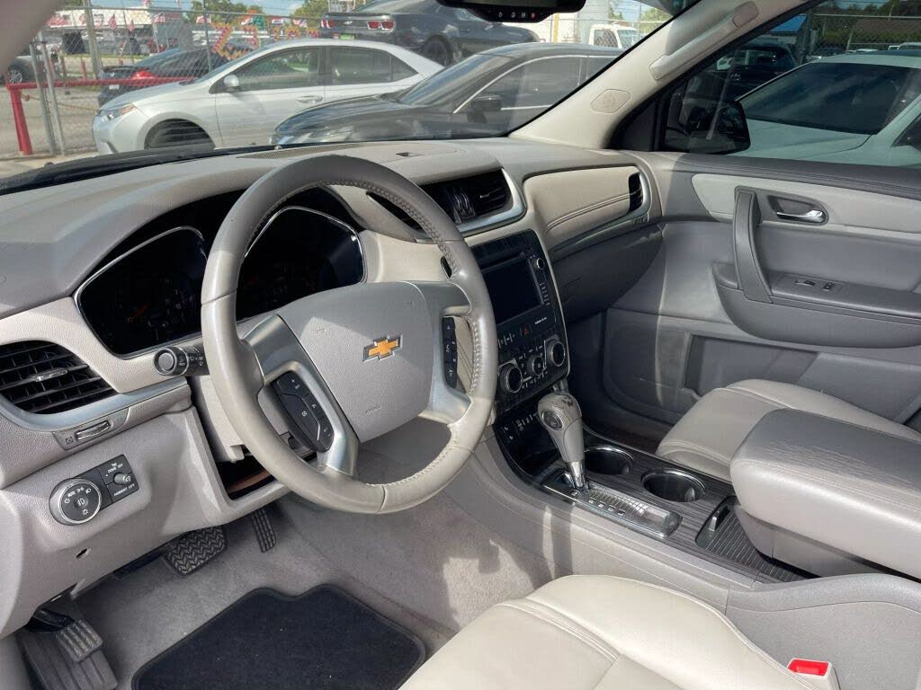 2014 Chevrolet Traverse LT
                                    for sale in Miami, FL – photo 10