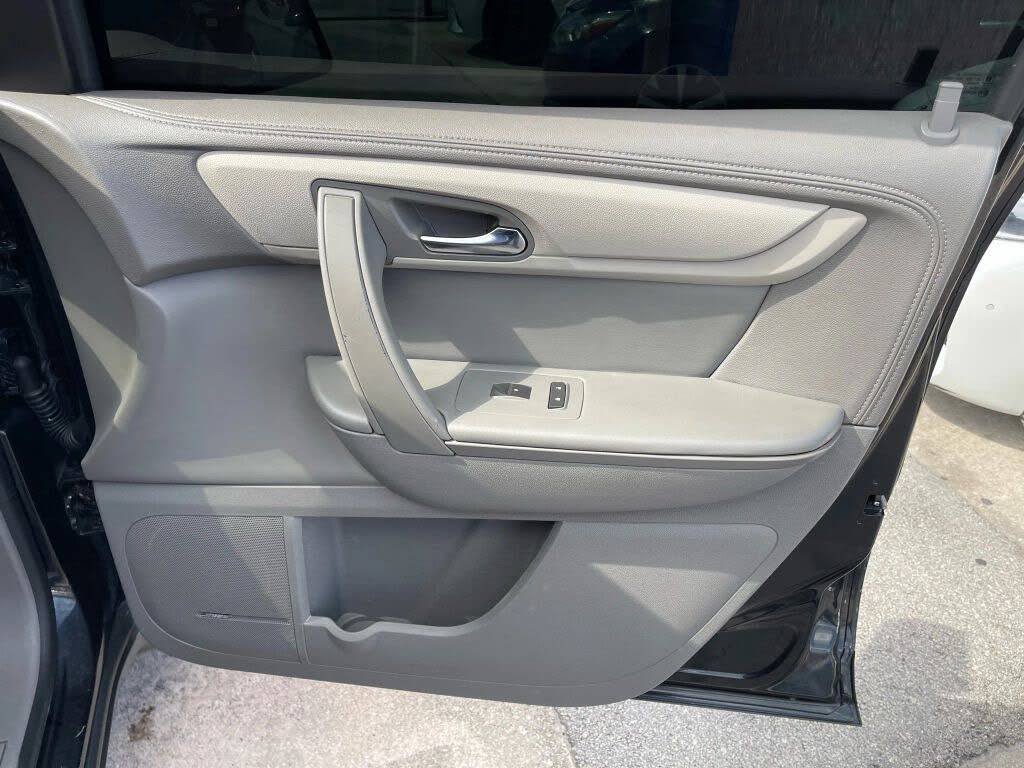 2014 Chevrolet Traverse LT
                                    for sale in Miami, FL – photo 27