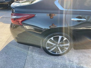 2017 Nissan Altima thumbnail – Miami, FL – 25