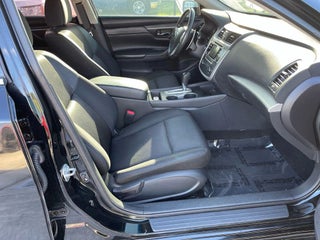2017 Nissan Altima thumbnail – Miami, FL – 17