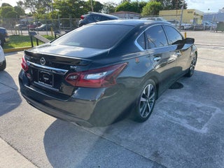 2017 Nissan Altima thumbnail – Miami, FL – 13