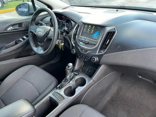2018 Chevrolet Cruze thumbnail – Miami, FL – 20
