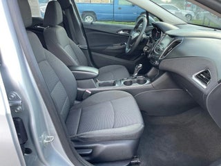 2018 Chevrolet Cruze thumbnail – Miami, FL – 19