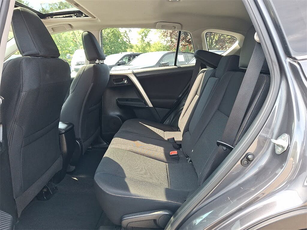 Image of 2015 Toyota RAV4