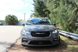 2022 Chrysler Pacifica thumbnail – Davie, FL – 3