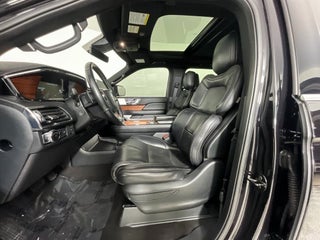 2019 Lincoln Navigator thumbnail – North Miami, FL – 16