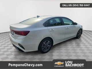 2023 Kia Forte thumbnail – Pompano Beach, FL – 3