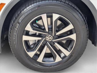 2024 Volkswagen Tiguan thumbnail – Pembroke Pines, FL – 23