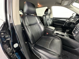 2018 Nissan Pathfinder thumbnail – Palmetto Bay, FL – 31