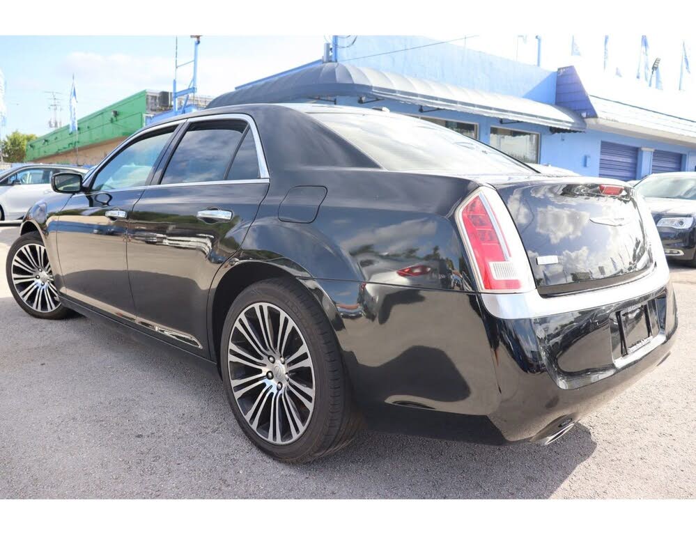 2014 Chrysler 300 C John Varvatos Luxury
                                    for sale in Miami, FL – photo 7