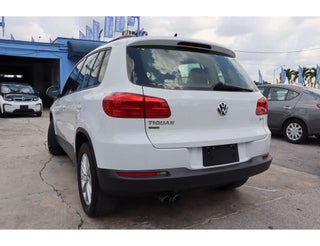 2017 Volkswagen Tiguan thumbnail – Miami, FL – 5