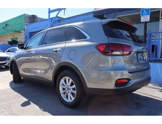 2019 Kia Sorento thumbnail – Miami, FL – 3