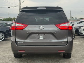 2016 Toyota Sienna thumbnail – Miami, FL – 10