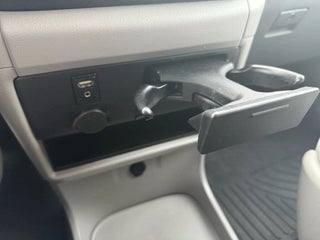 2016 Toyota Sienna thumbnail – Miami, FL – 41
