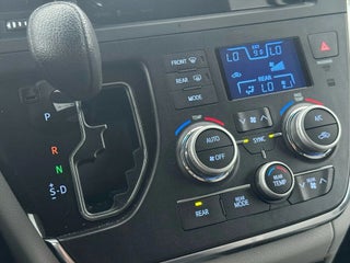 2016 Toyota Sienna thumbnail – Miami, FL – 38