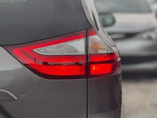 2016 Toyota Sienna thumbnail – Miami, FL – 13