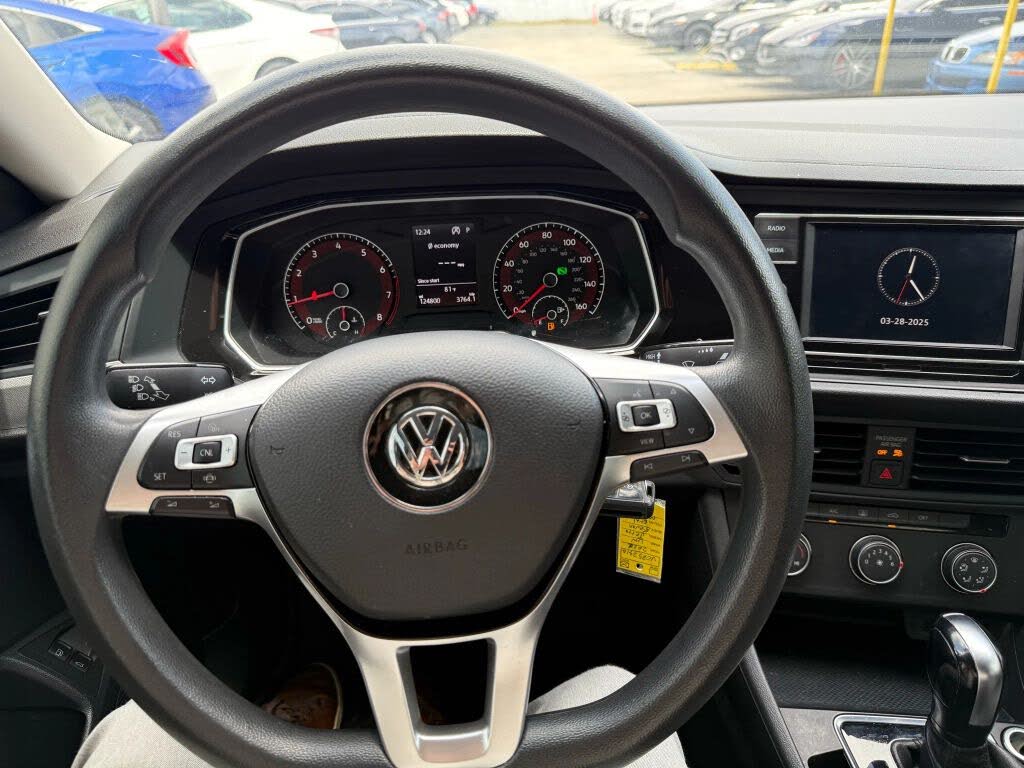 2021 Volkswagen Jetta SE
                                    for sale in Miami, FL – photo 13