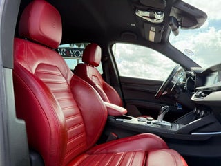 2022 Alfa Romeo Stelvio thumbnail – Miami, FL – 22
