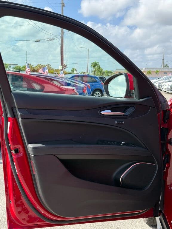 2022 Alfa Romeo Stelvio Sprint
                                    for sale in Miami, FL – photo 32