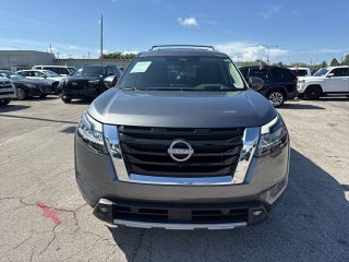 2022 Nissan Pathfinder thumbnail – Hollywood, FL – 16