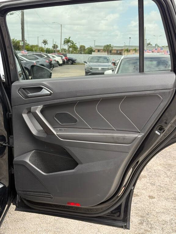 2022 Volkswagen Tiguan SE R-Line Black
                                    for sale in Miami, FL – photo 36