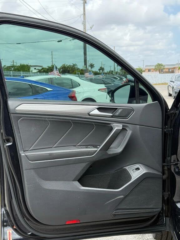 2022 Volkswagen Tiguan SE R-Line Black
                                    for sale in Miami, FL – photo 33