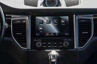 2018 Porsche Macan thumbnail – Hialeah, FL – 15