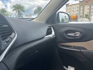 2017 Jeep Cherokee thumbnail – Pompano Beach, FL – 16