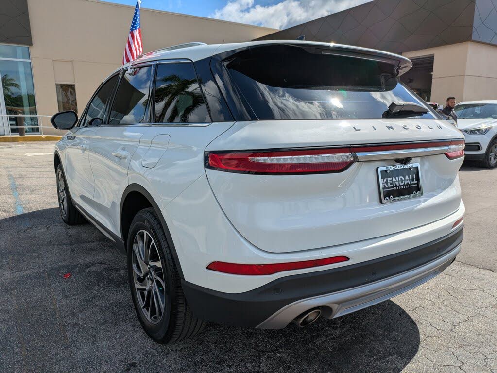 2021 Lincoln Corsair Standard
                                    for sale in Miami, FL – photo 6