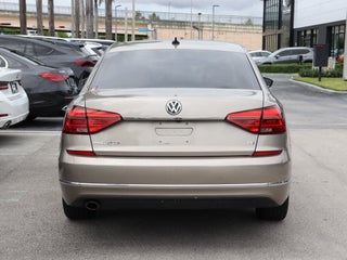 2016 Volkswagen Passat thumbnail – Doral, FL – 6