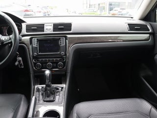 2016 Volkswagen Passat thumbnail – Doral, FL – 22