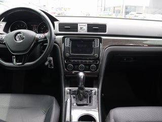 2016 Volkswagen Passat thumbnail – Doral, FL – 23