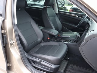 2016 Volkswagen Passat thumbnail – Doral, FL – 20