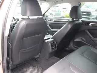 2016 Volkswagen Passat thumbnail – Doral, FL – 17