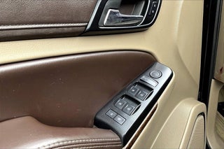 2016 Chevrolet Tahoe thumbnail – Miami, FL – 32
