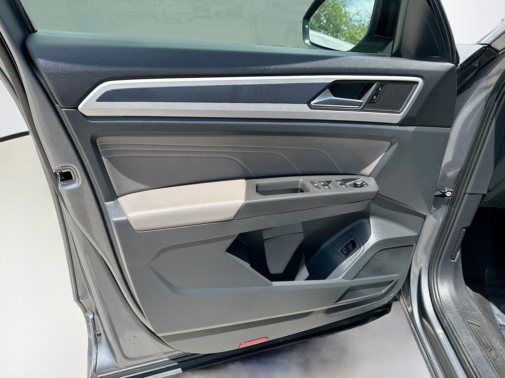 2022 Volkswagen Atlas V6 SEL R-Line Black 4Motion
                                    for sale in Miami, FL – photo 57