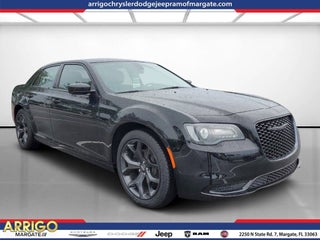 2021 Chrysler 300 thumbnail – Margate, FL – 24